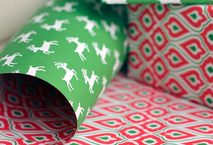 Gift Wrap/Wrapping Paper - Merry. 100 percent post consumer recycled paper. 4 sheets. 9G1