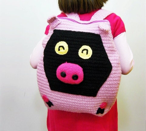 Pink pig backbag for children
