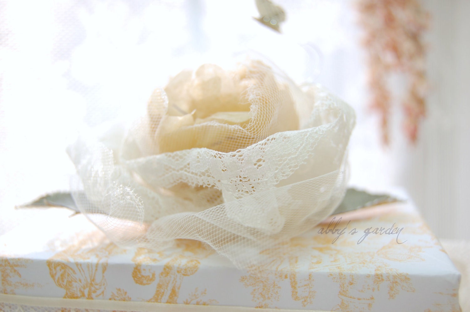 Роскошная Подарочная коробка (с ручной декоративной розой)