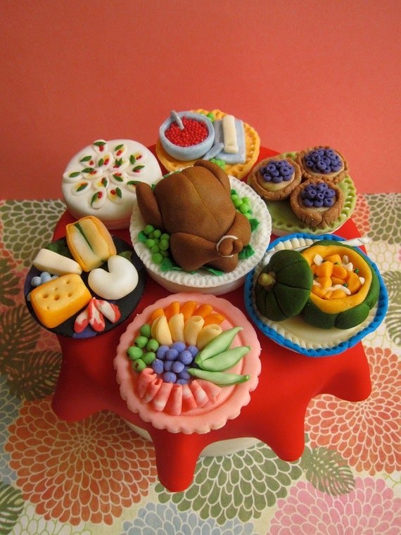 Thanksgiving and Christmas Dinner Cupcake Toppers (Edible Fondant/12 items)
