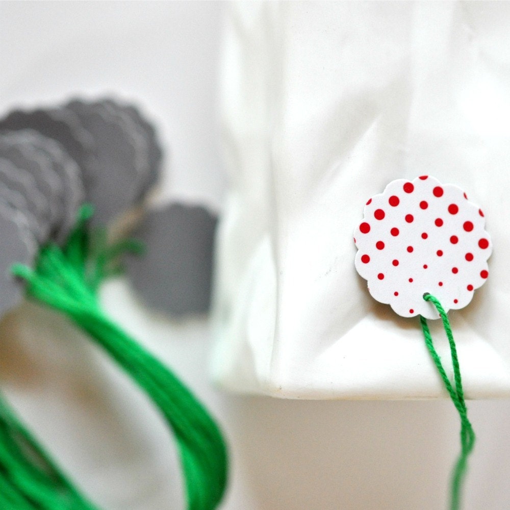 12 Red Dots White Green Mini Gift Tags