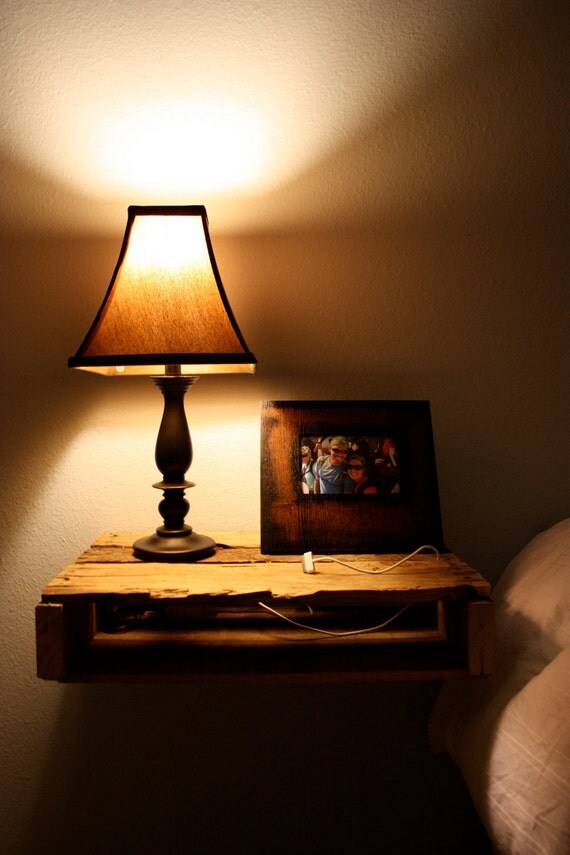 Fotos de muebles de madera reciclados, muchas ideas. taringa! Imagenes de mesas para sala hechas con tarimas de madera