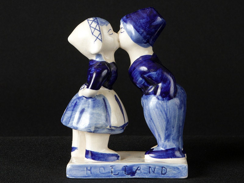 Christmas Wedding – On the Eighth Day of Christmas… ♬ Eight Maids a Milking il 570xN.288942624 Christmas Wedding – On the Eighth Day of Christmas… ♬ Eight Maids a Milking