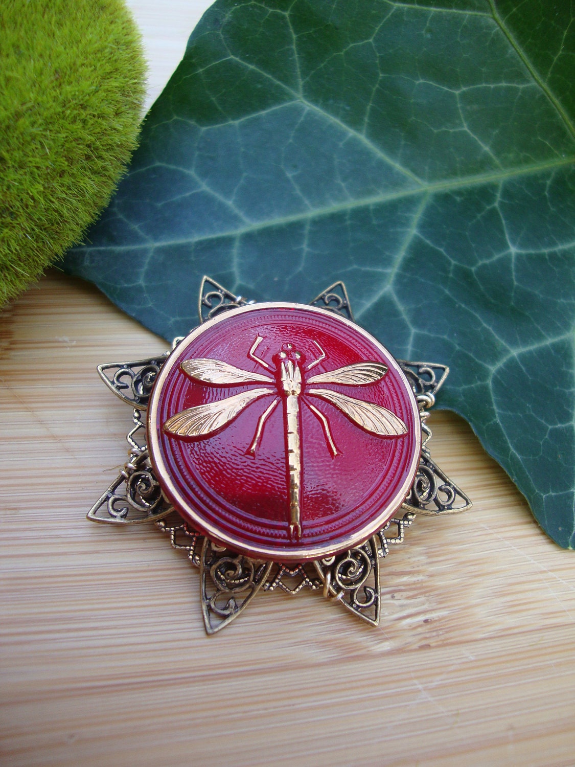 Red Glass Button Dragonfly Pin/Pendant Preview 4