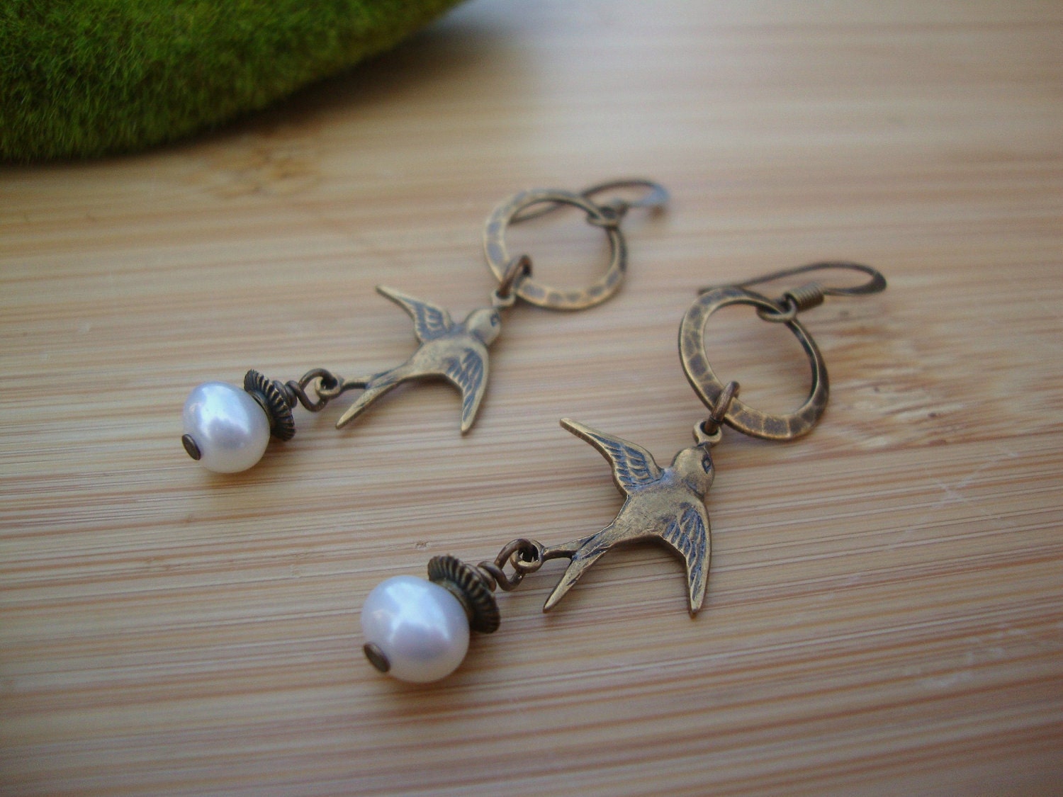 Pearl Birds Of A Feather Earrings Preview 2
