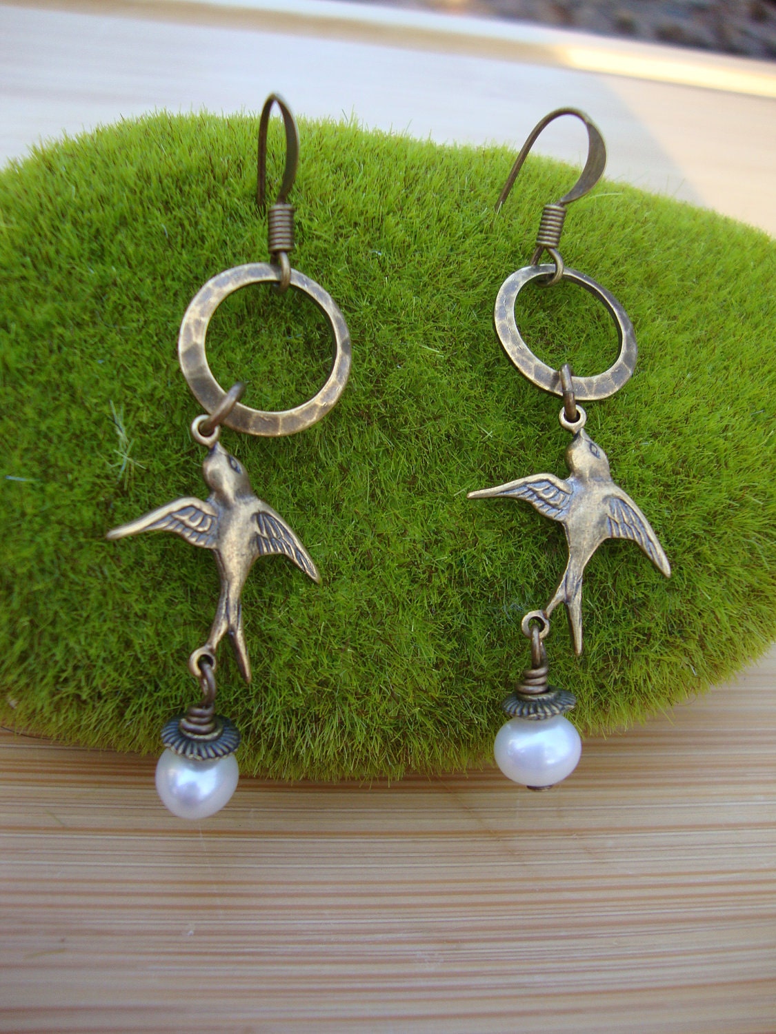 Pearl Birds Of A Feather Earrings Preview 3