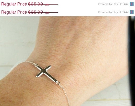 Dainty Bracelet for Mom:) Mothers Day Gifts