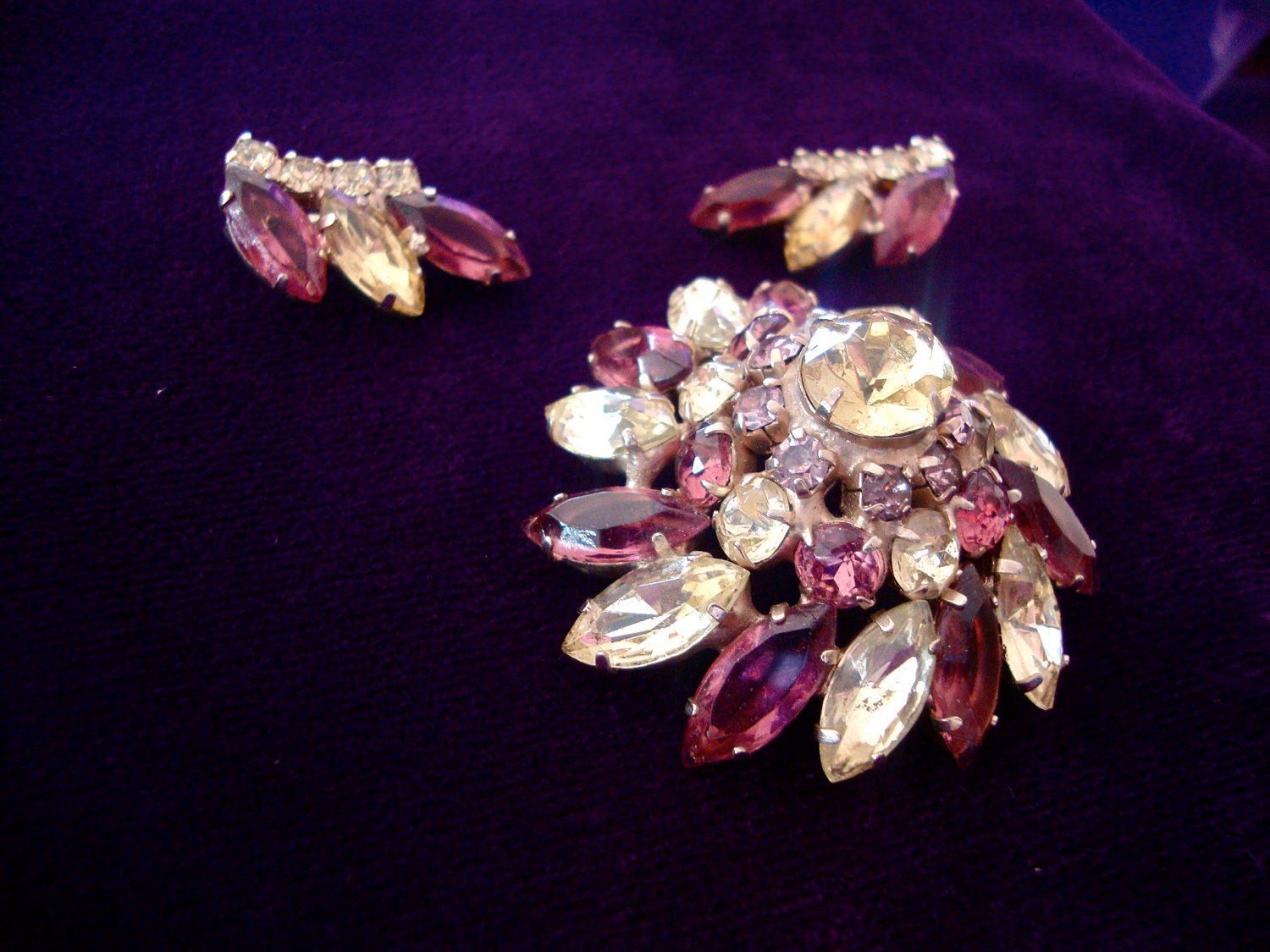 Rhinestone Demi Parure High Domed Open Back Setting in Purple and Yellow