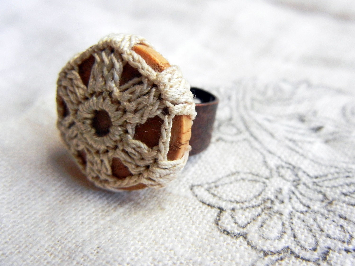 Lace wrapped rings - vintage wooden cab & recycled crochet pieces - 01