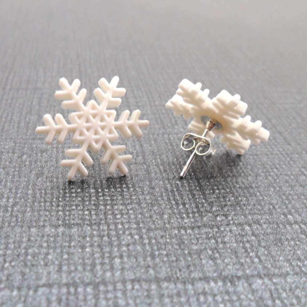 Snowflake Earrings (Winter White Snow - Plastic, Silver Plated Ear Studs) - FREEDOM