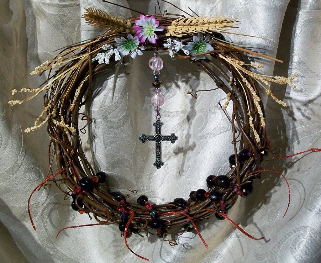 Scented Silver Cross Grapevine Wreath
