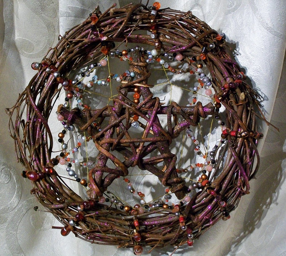 Stone Pentacle Grapevine Scented Wreath
