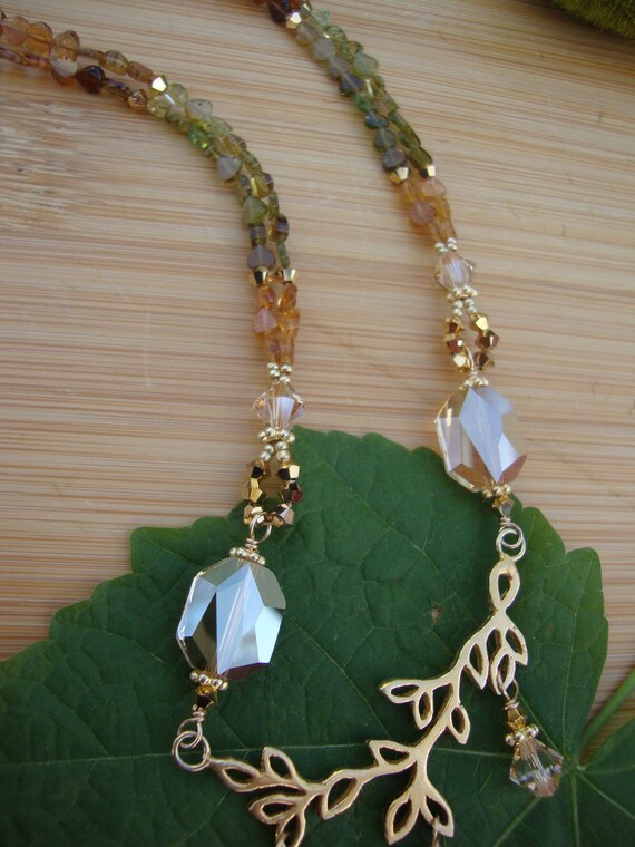 Golden Shadow Crystal Necklace Preview 5