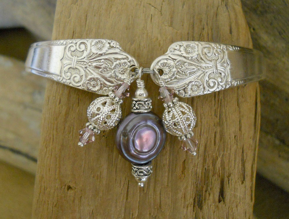 Spoon Bracelet - Precious 1941 Silver Plated Spoon Bracelet with Purple Coin Pearl