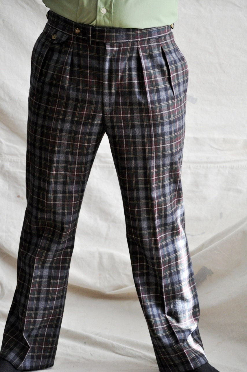 Wool Plaid Pants. Men's Wool Trousers in Gray Tartan Plaid. Size 33- 34 Vintage Wool Slacks.