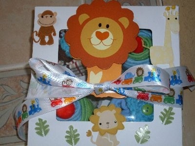 Baby  Gift Sets on Jungle Safari Themed Baby Boy Onesie And Washcloth Cupcake Gift Set