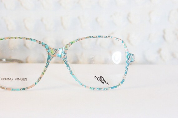 Bright Pearl Print 1990's Eyeglasses Round Clear Frame Multi Pink, Dead Stock