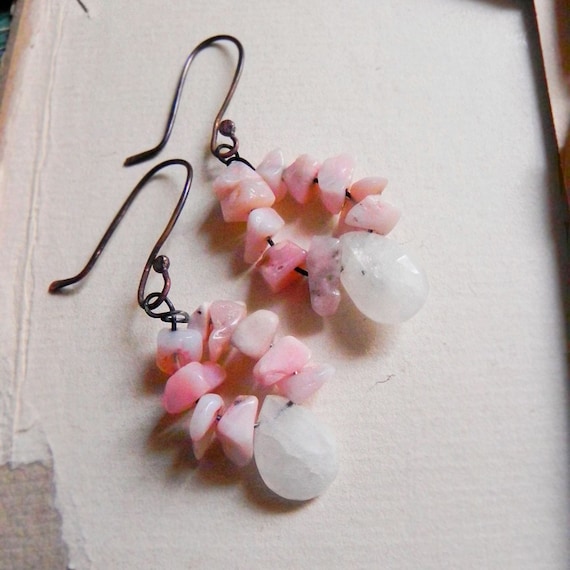 Seraphic breathing -  Bohemian pink opal earrings - moonstone