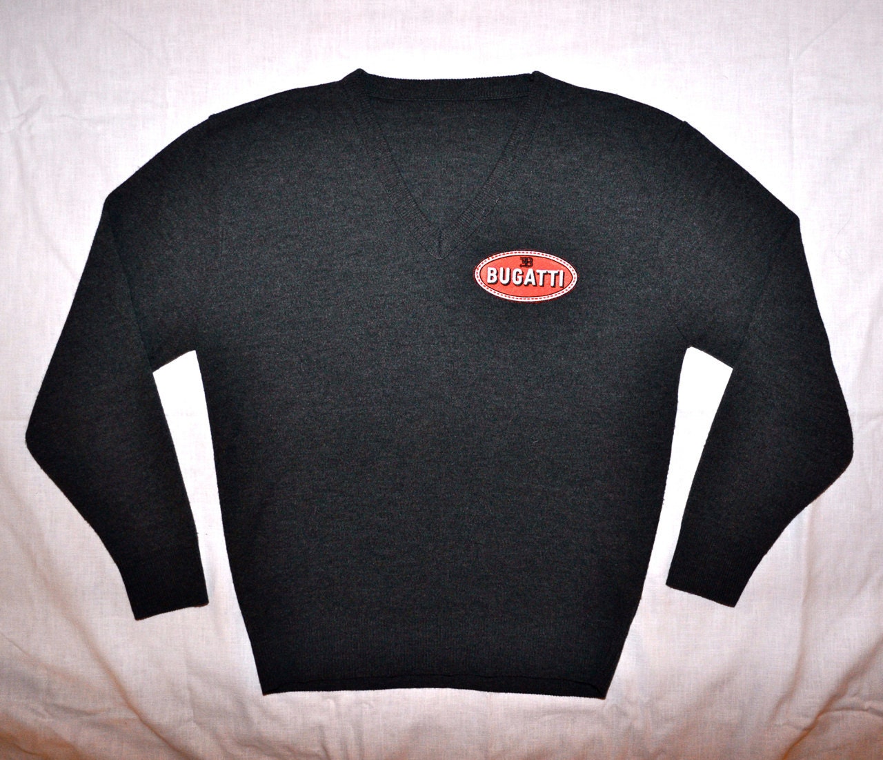 BUGATTI Vintage 1980s Charcoal Grey V NECK Sweater Pullover Butter Soft 