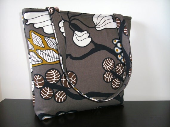 Tote Bag in Modern Botanical Print
