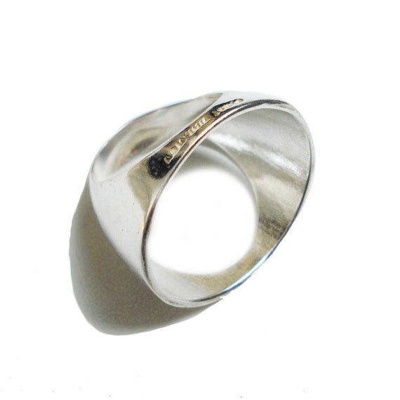 Sterling Silver Open Oval Ring