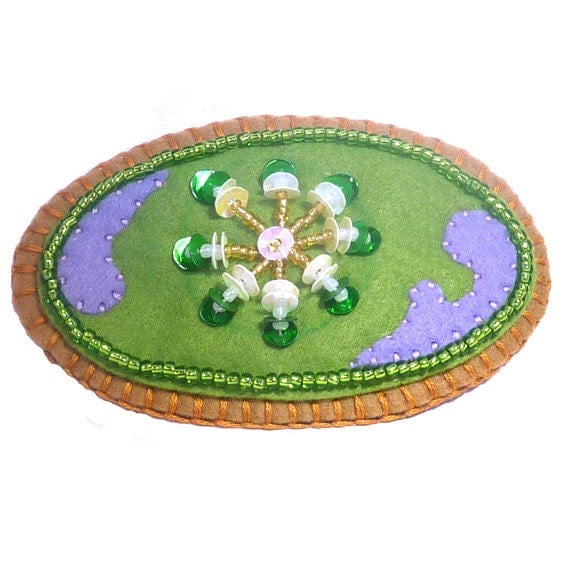 Vintage Style Green Felt Brooch Pin with Sequin Flower
