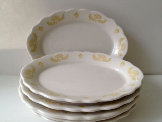 SALE - Set of 6 Vintage Scalloped Plates - Mustard Yellow Design