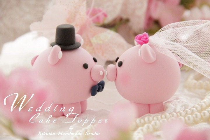 Casual Collection -----LOVE ANGELS pig and piggy Wedding Cake Topper