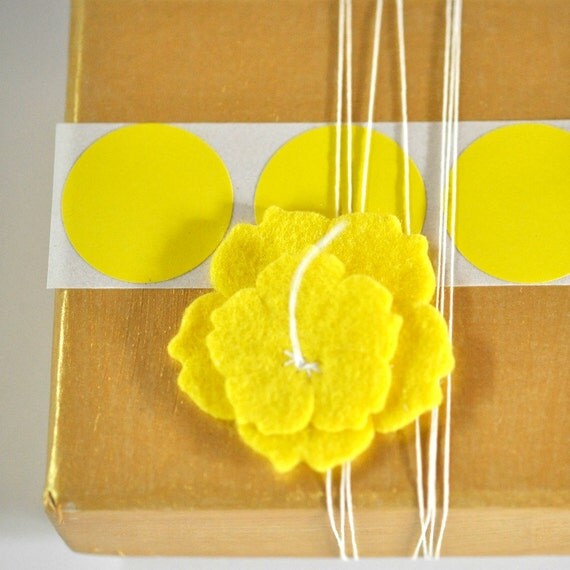 Gift Wrap Kit Yellow