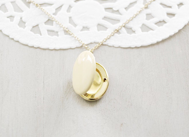 Vintage Oval Locket - Honey Yellow Enamel