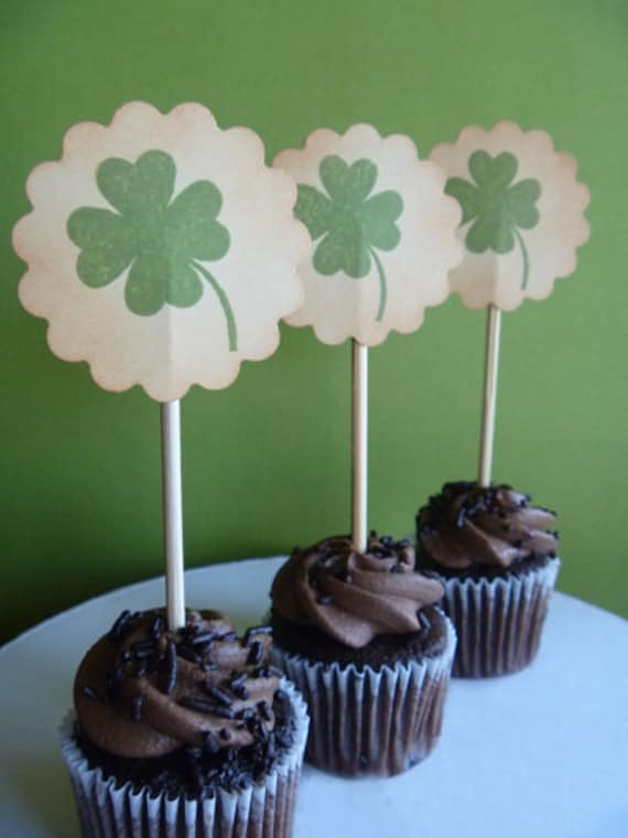 Vintage St. Patrick's Day cupcake toppers - set of 12