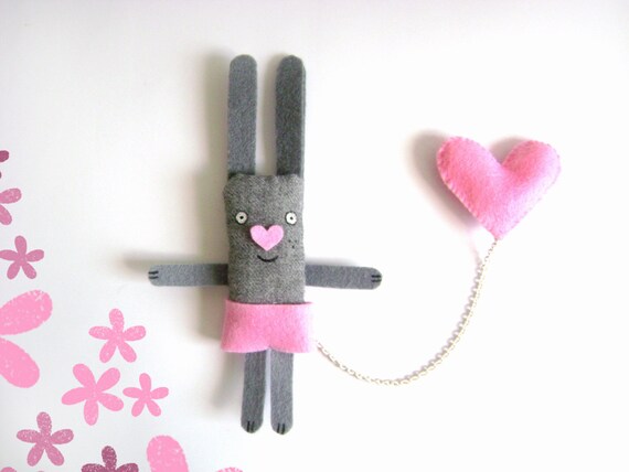 Bunny Brooch - I have a Pink Heart