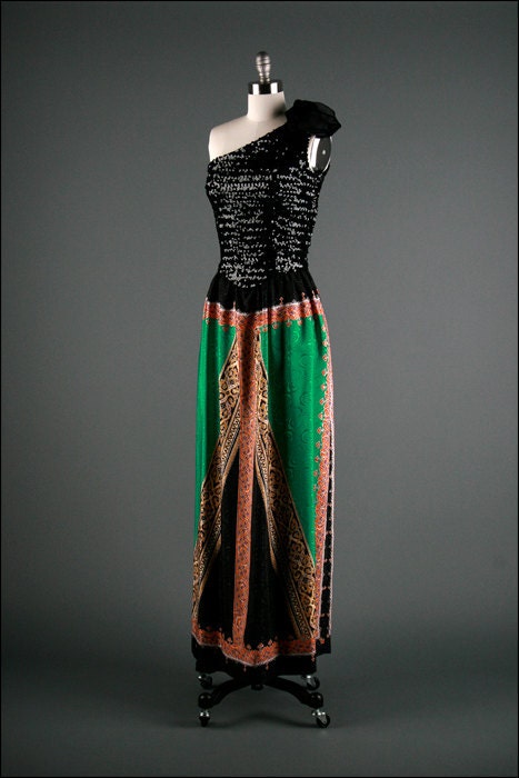 Vintage 1970s Dress . One Shoulder . Scarf Print . Sequins . 1169