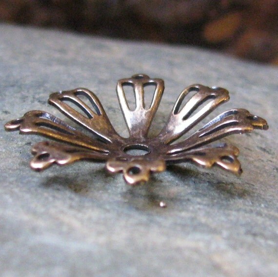 Flower Metal stamping embellishments Cold Connections Antiqued Brass 1352 - 6 pieces