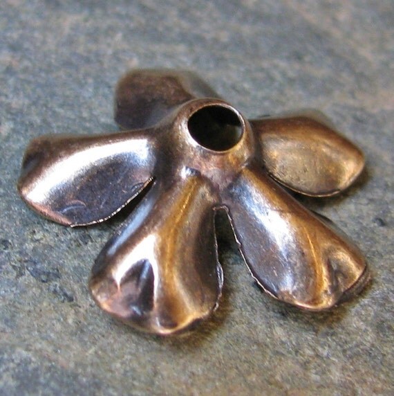 Brass Flower Metal stamping embellishments Cold Connections Antiqued Brass 1344 - 6 pieces