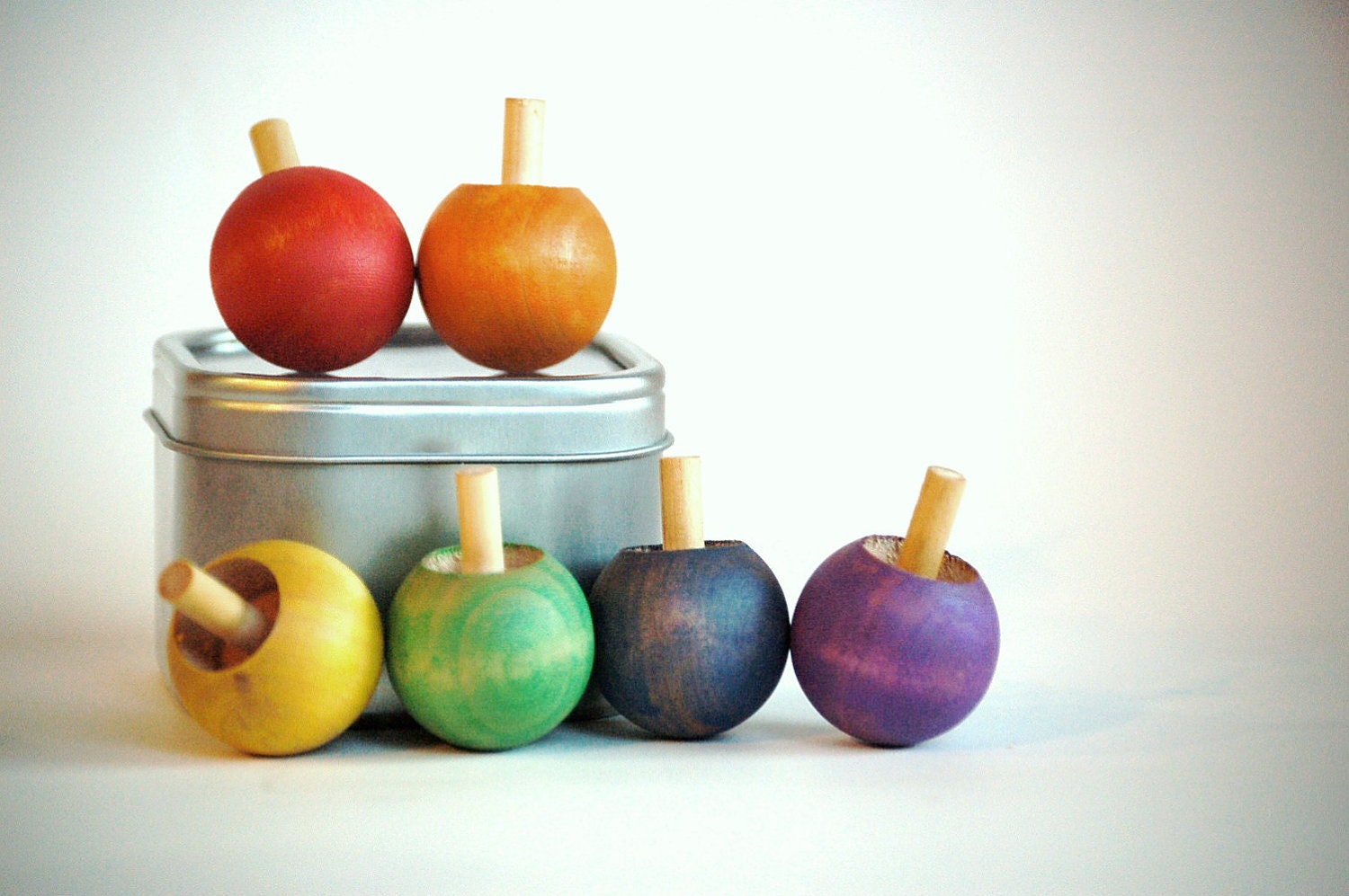 Wood Spinning Top- applenamos