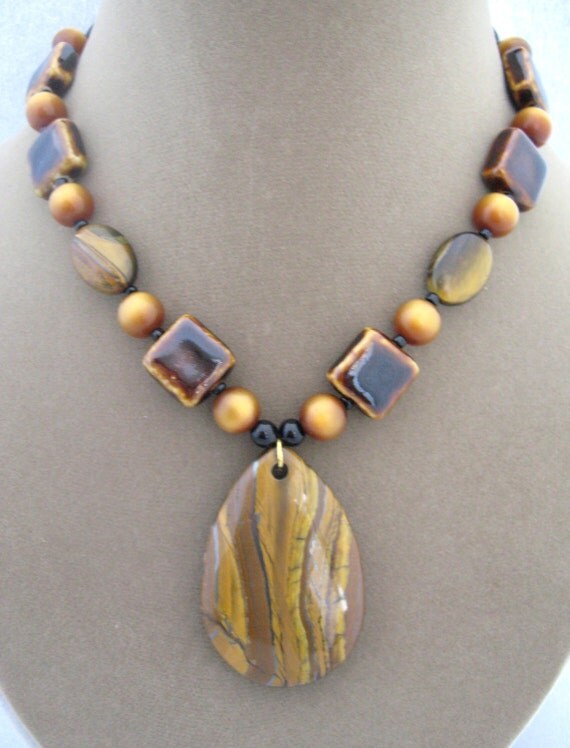 Tiger Eye Pendant Brown Bead Necklace