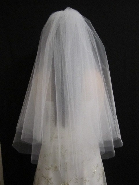 32 inch 2 tier drop circular wedding veil From simplyweddingdesign