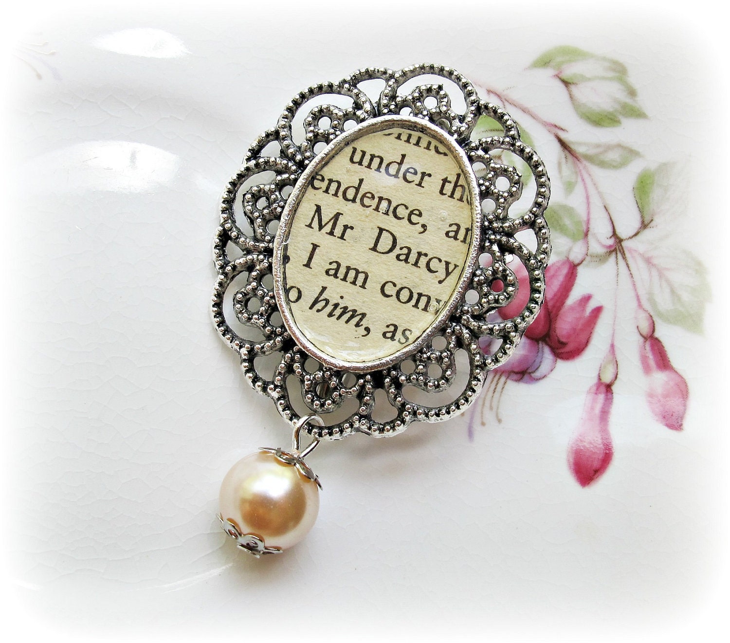 Brooch. Mr Darcy III Bridal. Jane Austen. Pride and Prejudice. Upcycled. Cameo. Bouquet Pin. Jewellery Pink Glass Pearl