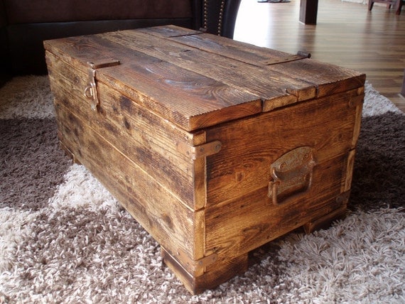 sailor's chest- laczoart
