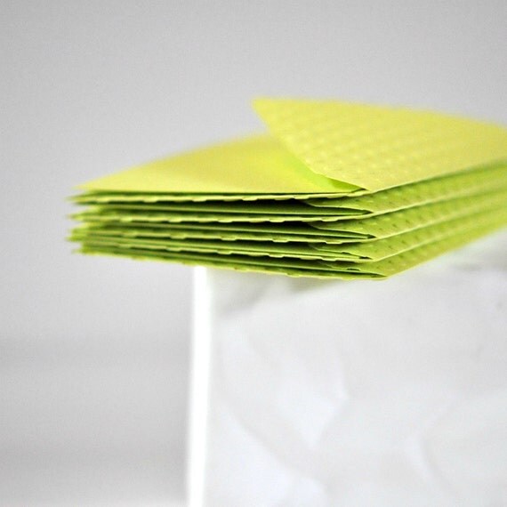 Note Set x 5 Lime Embossed Dots