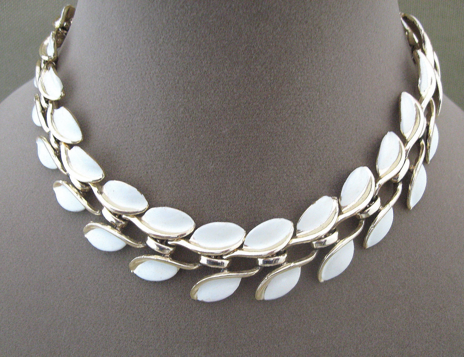 Coro Pegasus Enameled Necklace Vintage Choker