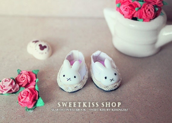Sweet - Rabbit Shoes (Lati size)