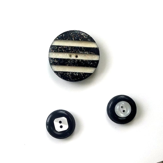 Button Magnet Circles and Stripes Black White