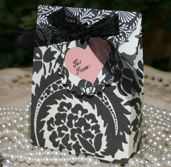 Black Design Gift Box Set - FREE Shipping Valentine's Day, Birthday, Wedding or Party Gift Bag Wrap, handmadewithlove13