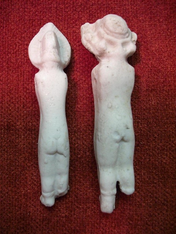 2 Freezing Frozen Charlotte Dolls With Bonnets - Lot 1