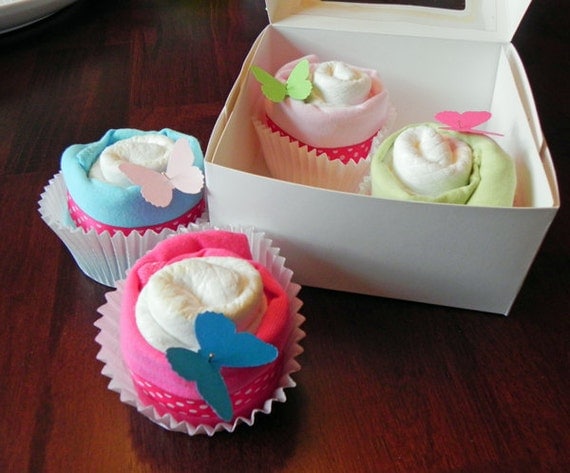 Diaper & Onesie Cupcake Gift Set - Cute Unique Baby Shower Gift girl boy neutral
