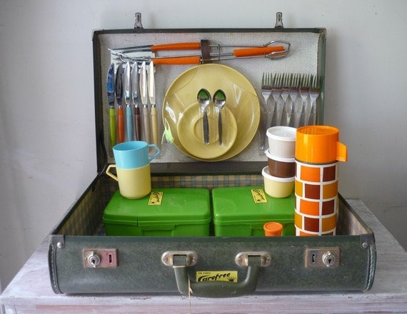 vintage picnic in a suitcase
