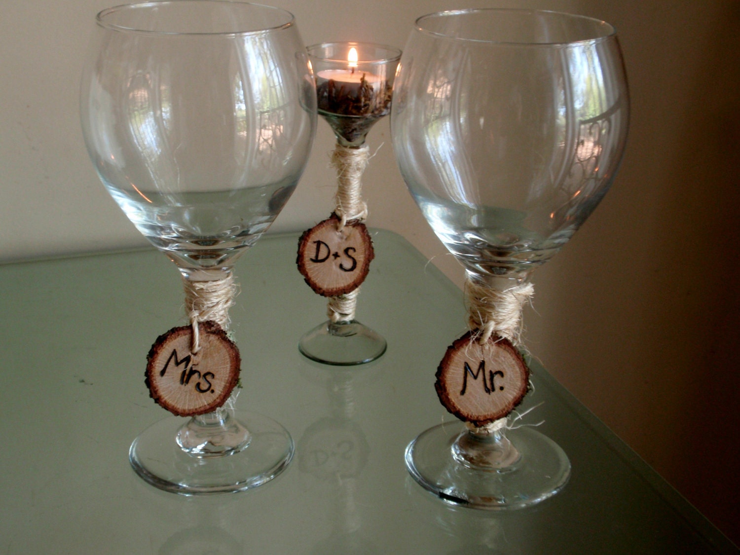 Rustic Wedding Personalized Couples Wine Glasses with Wooden Mr and Mrs Tags