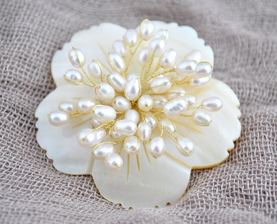 Bridal Brooch Mother's Day GiftWedding Brooch Bridesmaids Brooch Pearl 